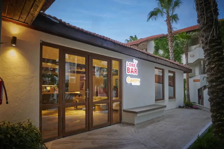 Restoran &amp; Bar